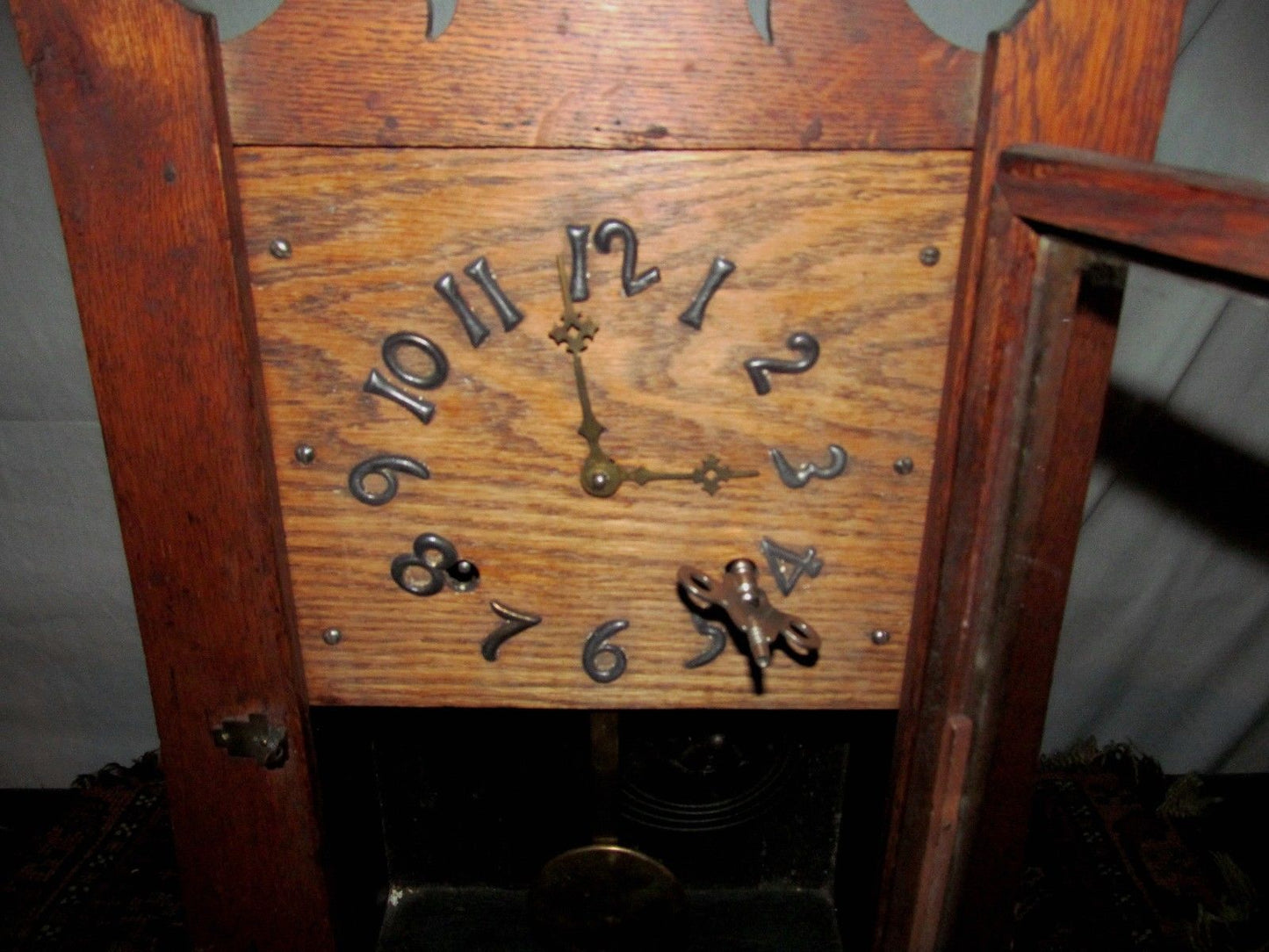 ARTS & CRAFTS OAK MANTLE CLOCK