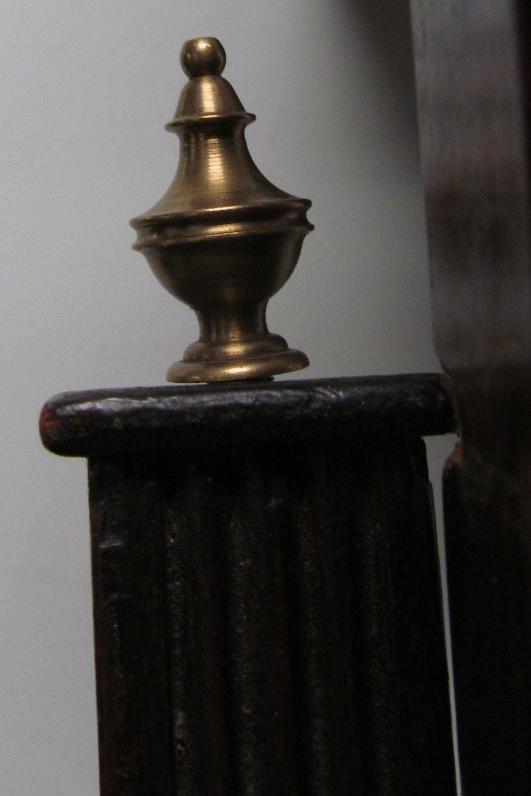 IMPORTANT FEDERAL MAHOGANY DRESSING MIRROR-JAMES HOY BOSTON 1815-1825