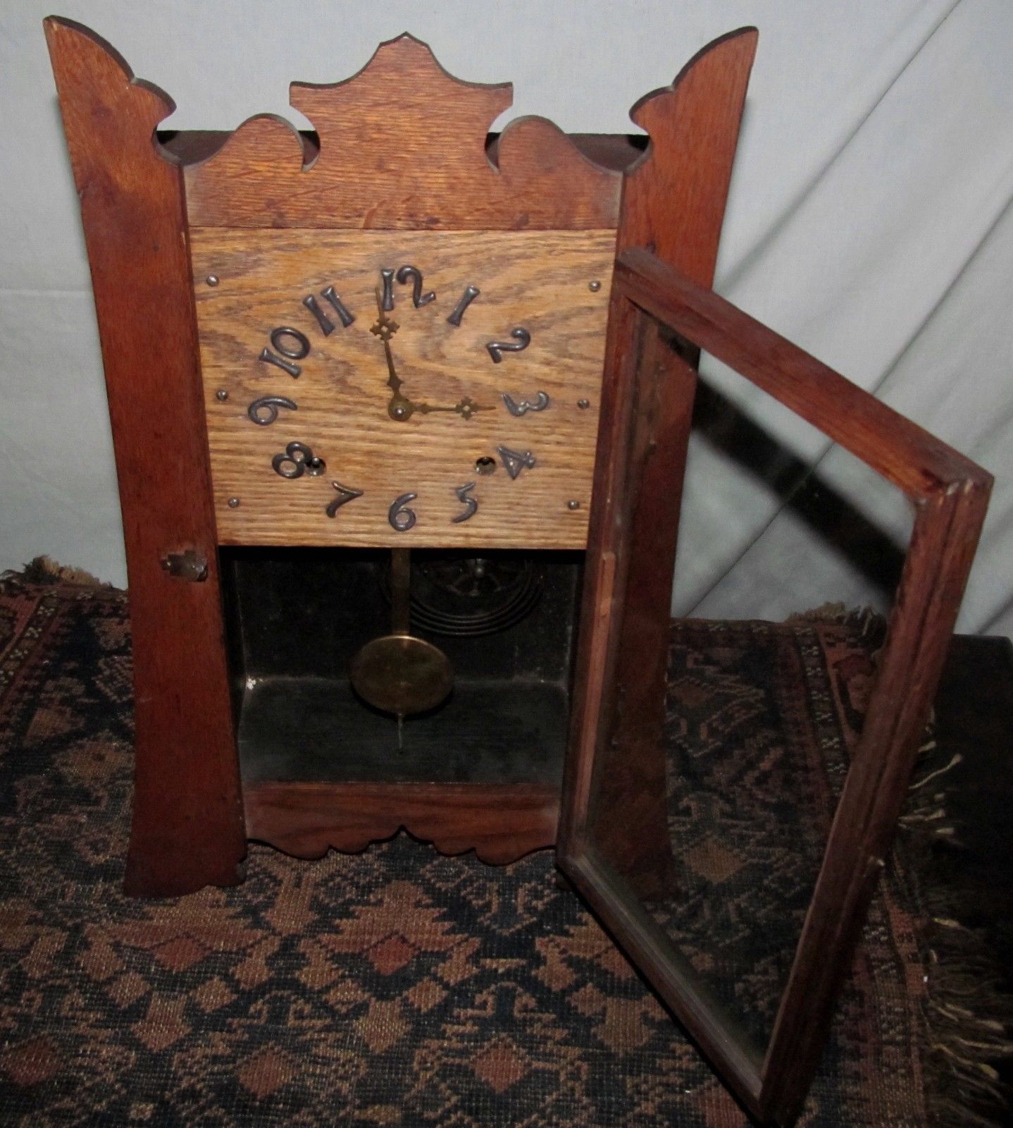 ARTS & CRAFTS OAK MANTLE CLOCK