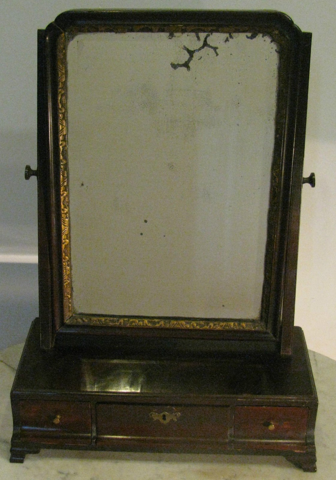 1740'S ENGLISH MAHOGANY QUEEN ANNE GENTLEMEN'S SHAVING MIRROR - ORIGINAL GLASS - Bay Colony Antiques Antiques:Decorative Arts:Mirrors