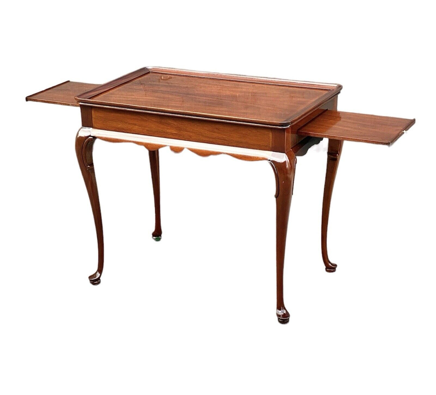 Exceptional Queen Anne Style Mahogany Tray Top Tea Table by Councill Craftsmen