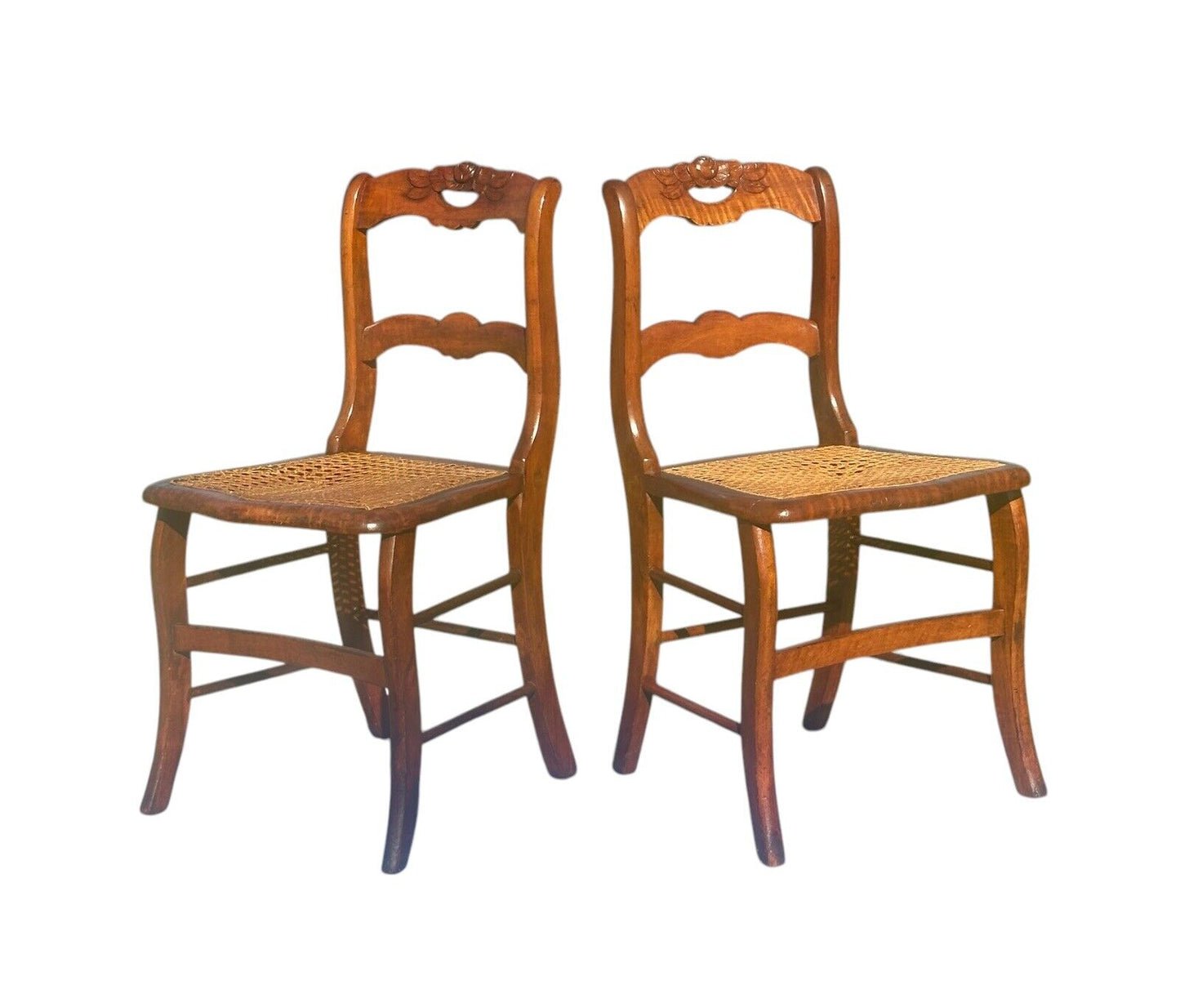 PAIR OF ANTIQUE FEDERAL PERIOD TIGER MAPLE SIDE CHAIRS WITH ROSE CARVED CRESTS