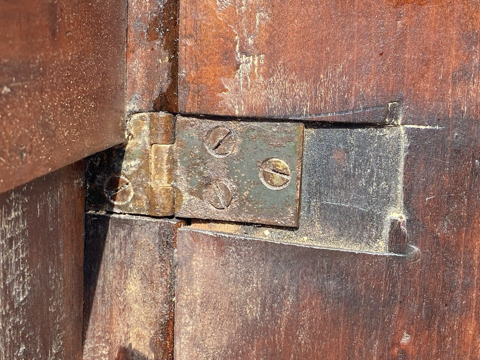 47235169