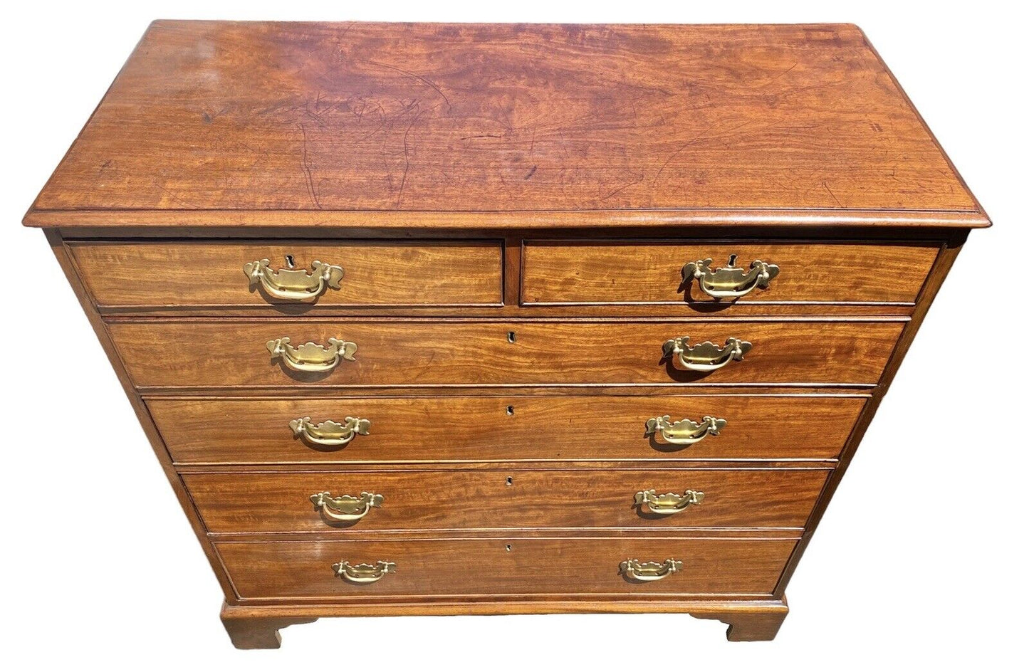 Antique English George III Mahogany Bachelors Chest / Dresser