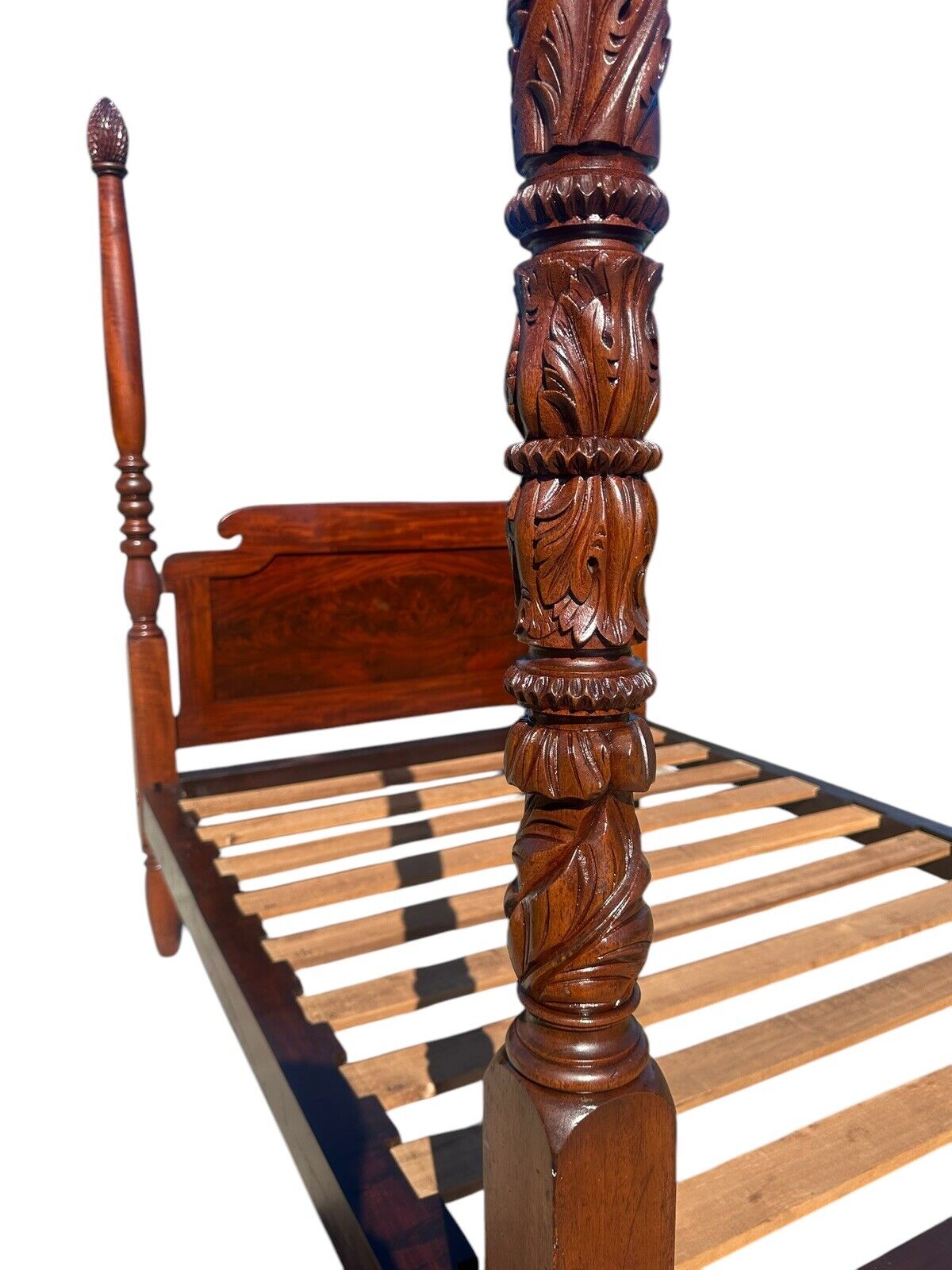 Antique Federal Period Mahogany Acanthus Carved Four Post Bed With Pineapple Top