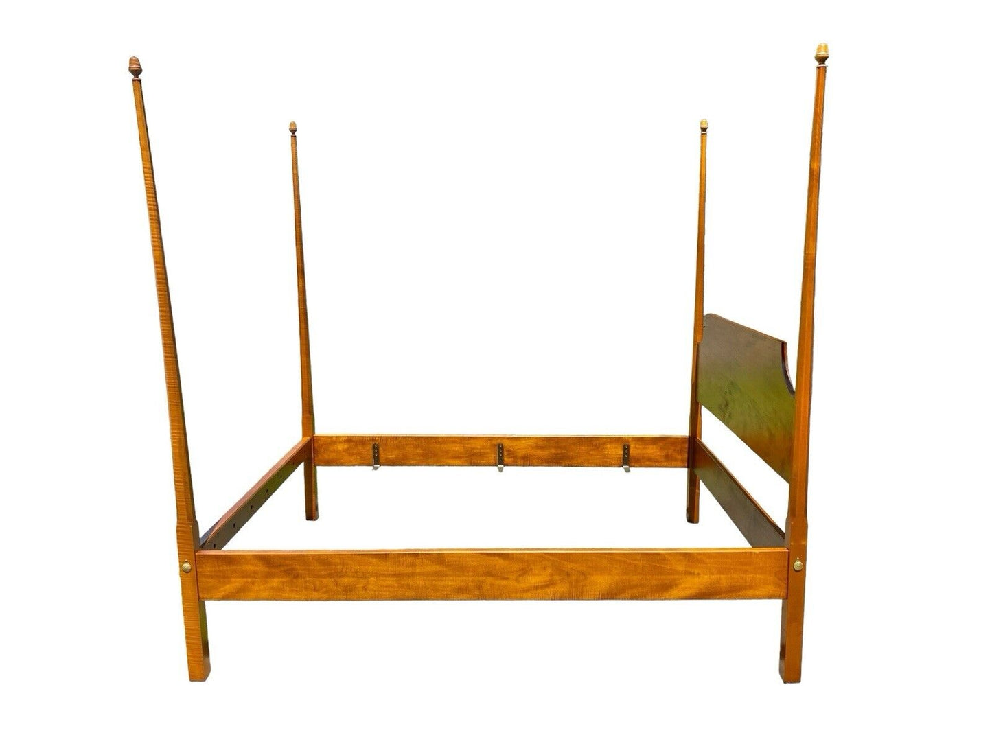 Tiger Maple Queen Size Pencil Post Bed / Four Post Bed