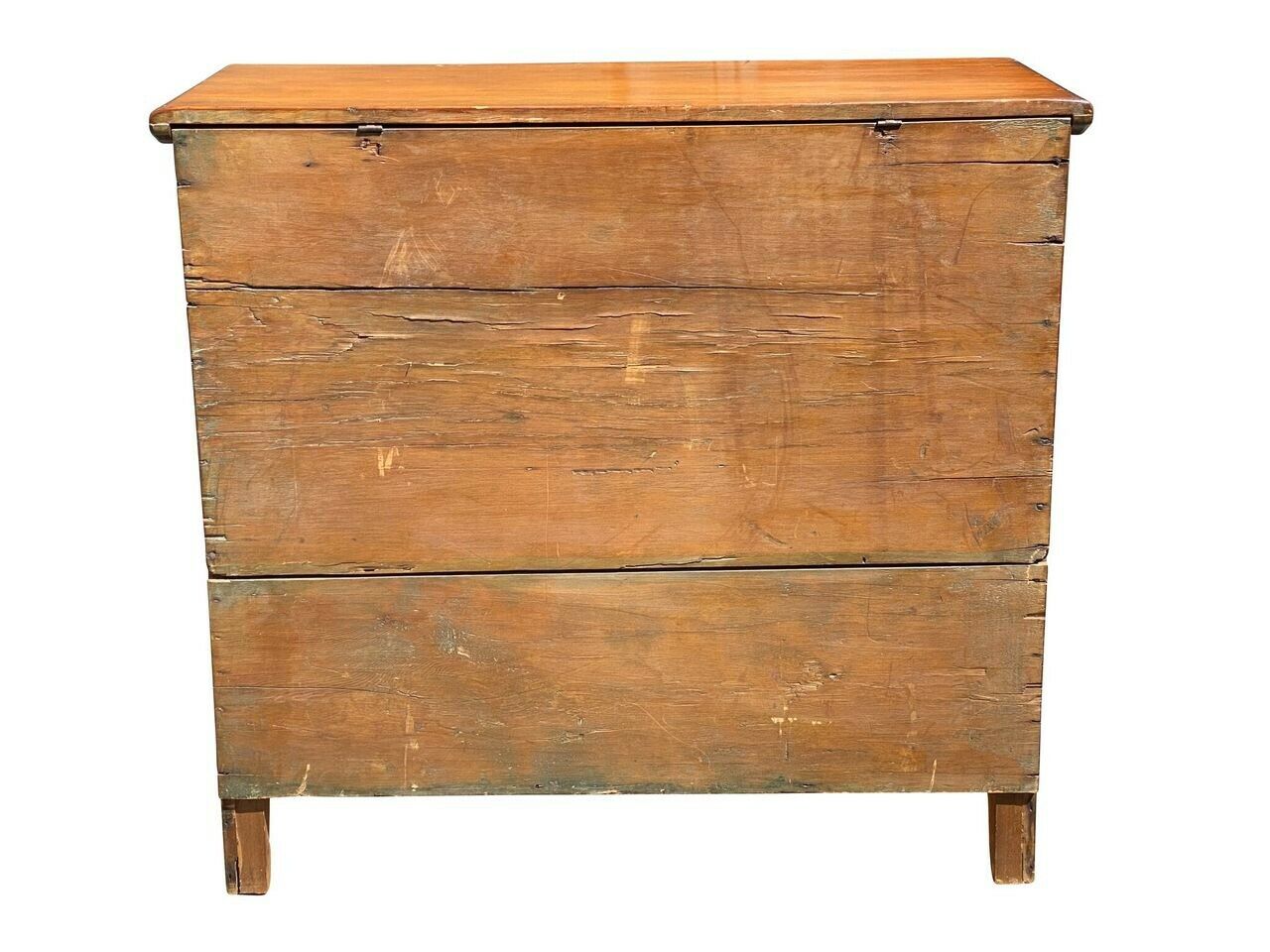 18TH C ANTIQUE NEW ENGLAND COUNTRY CHIPPENDALE PUMPKIN PINE BLANKET BOX / CHEST