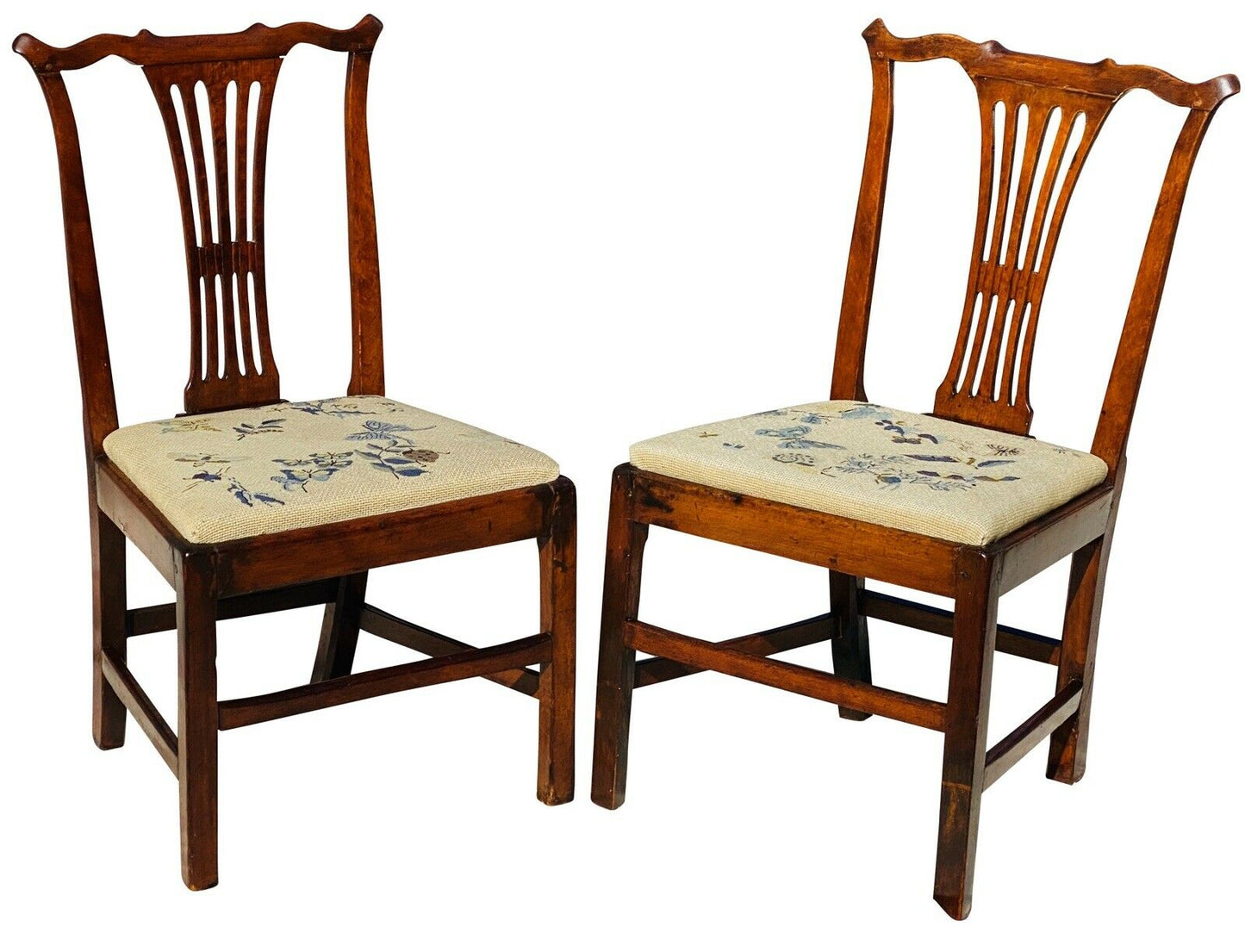 18TH C PAIR OF ANTIQUE MAHOGANY CHIPPENDALE NEEDLEPOINT SEAT SIDE CHAIRS