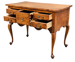 20TH C QUEEN ANNE ANTIQUE STYLE TIGER MAPLE LOWBOY / DRESSING TABLE