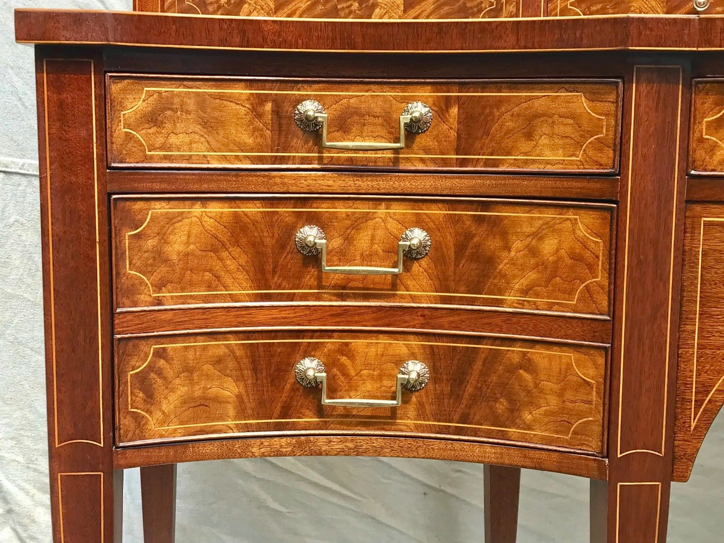 EARLY 20TH C BAKER SIDEBOARD IN MAHOGANY WITH BRASS GALLERY AND BEST DECORATIONS