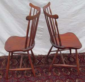 REMARKABLE PAIR OF RARE FEDERAL PERIOD WINDSOR FAN BACK CHAIRS