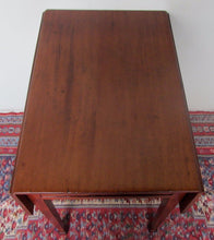 Load image into Gallery viewer, 18TH CENTURY SOUTHERN COLONIES CHIPPENDALE FIGURED MAHOGANY PEMBROKE TABLE