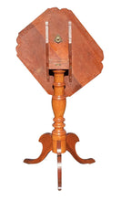 Load image into Gallery viewer, 19TH C ANTIQUE NEW YORK CHERRY TILT TOP CANDLE STAND / END TABLE