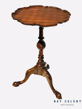 Load image into Gallery viewer, 20TH C CHIPPENDALE ANTIQUE STYLE MAHOGANY PIE CRUST KETTLE / WINE STAND