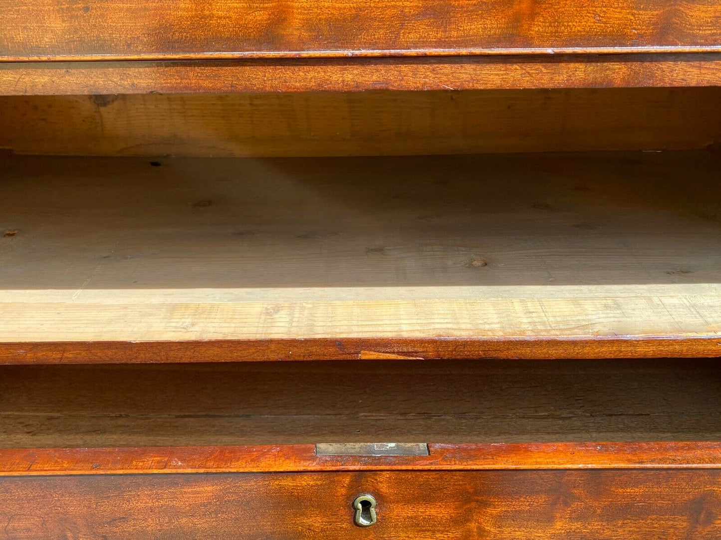 18TH C ANTIQUE ENGLISH GEORGE III CHIPPENDALE MAHOGANY CHEST ON CHEST / DRESSER