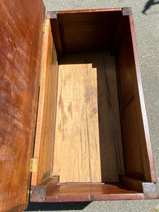 19TH C ANTIQUE FEDERAL PERIOD PENNSYLVANIA CHERRY 2 DRAWER BLANKET BOX
