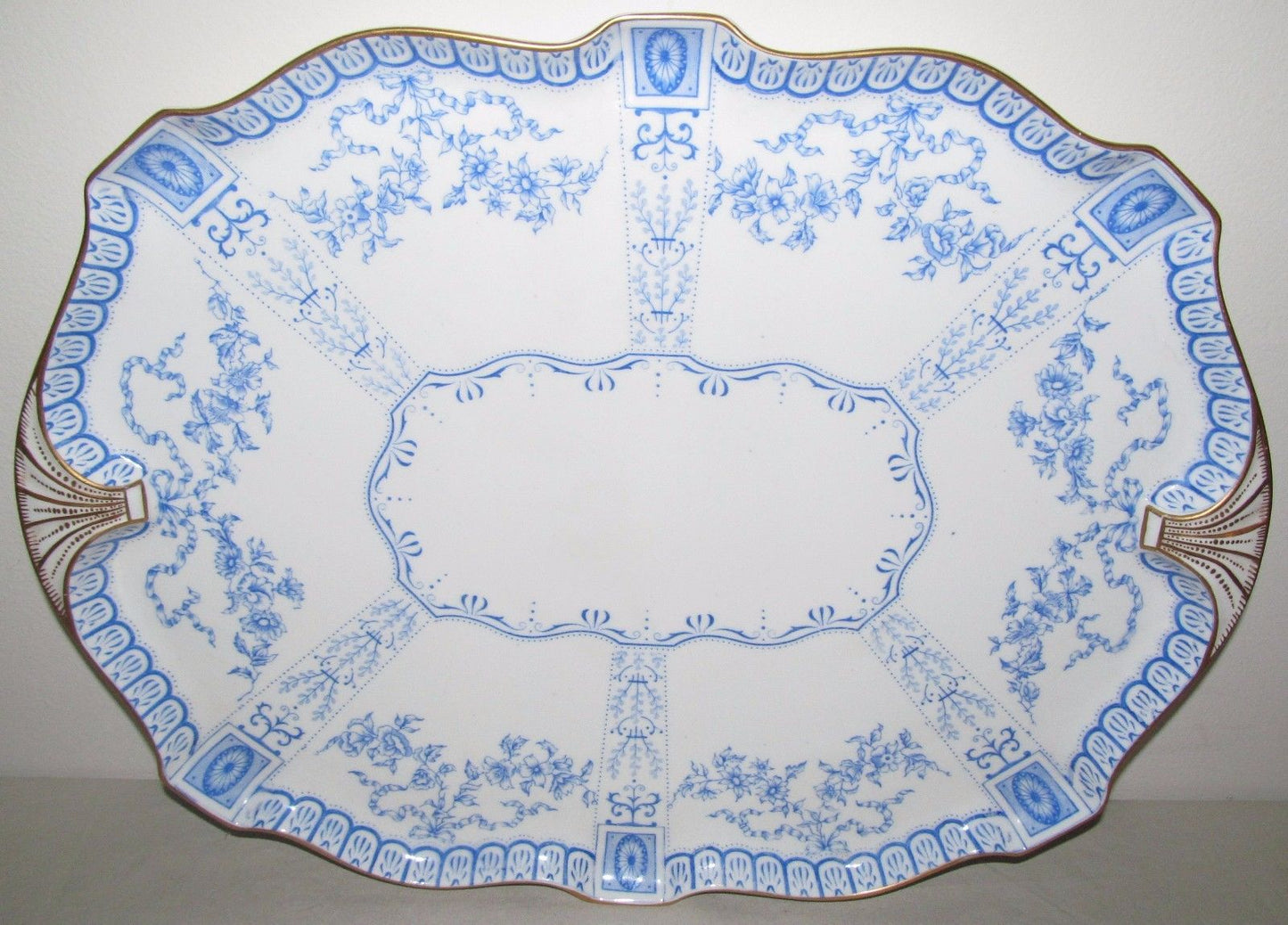 ROYAL CROWN DERBY PLATTER