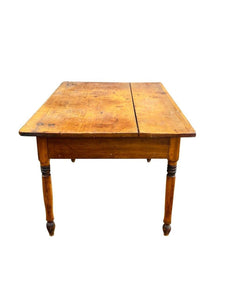 19TH C ANTIQUE COUNTRY PRIMITIVE NEW ENGLAND SCRUBBED PINE TAVERN TABLE ~ 5 FEET
