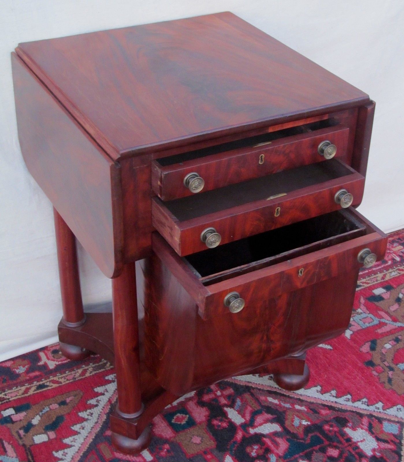 FEDERAL MAHOGANY SOW BELLY WORK TABLE ATTRIBUTED TO ISSAC VOSE - BOSTON MASS