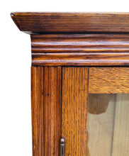 Load image into Gallery viewer, 19TH C ANTIQUE VICTORIAN DOUBLE DOOR OAK BOOKCASE / CHINA CABINET