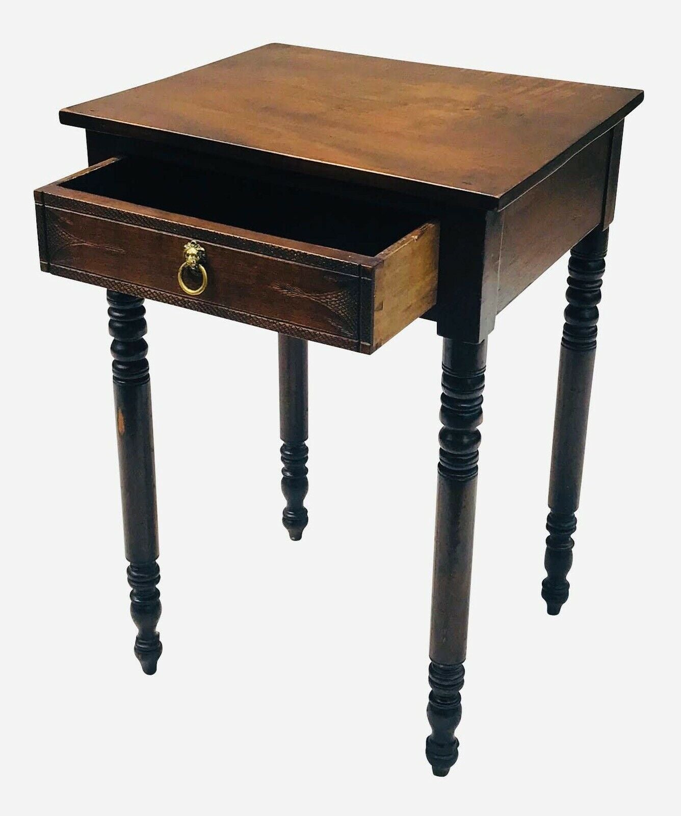 19TH C ANTIQUE SHERATON PENNSYLVANIA WALNUT WORK TABLE / NIGHTSTAND