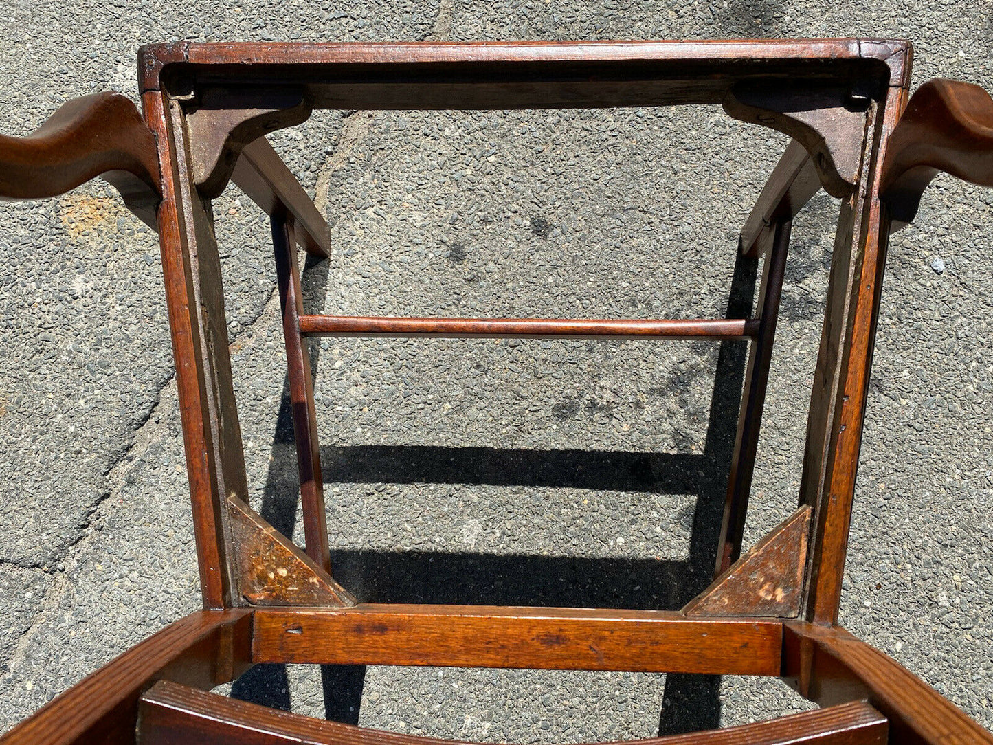 19TH C ANTIQUE FEDERAL PERIOD MAHOGANY ARM CHAIR W/ FOLK ART EMBROIDERED SEAT