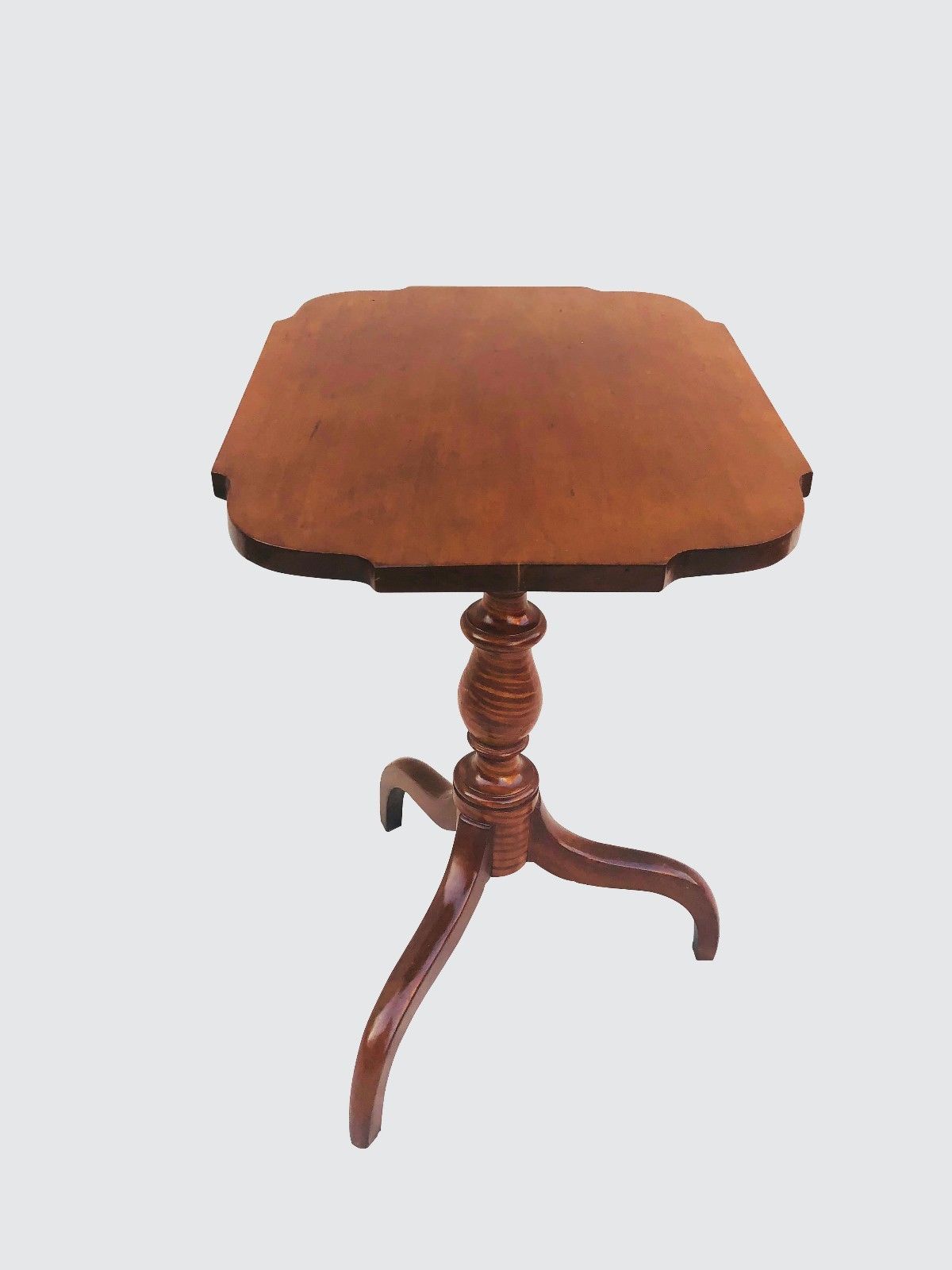 TIGER MAPLE & CHERRY 18TH CENTURY FEDERAL TILT TOP CANDLESTAND WITH OVOLO TOP