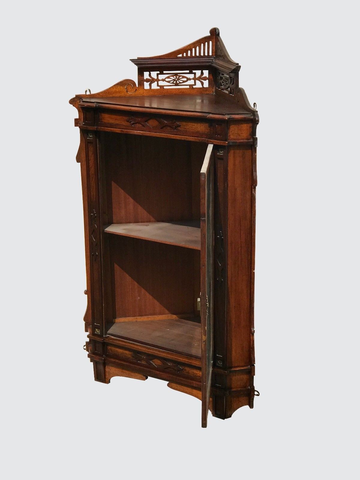 19TH C. VICTORIAN WALNUT HANGING CORNER CABINET W/ FRETWORK GALLERY & GLASS DOOR