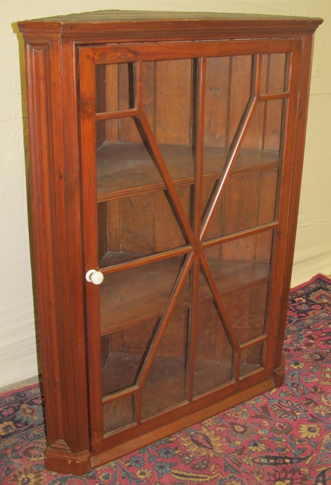 18TH CENTURY QUEEN ANNE PERIOD WALL HUNG CORNER CABINET WITH 12 LIGHT DOORS