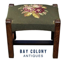 Load image into Gallery viewer, 20TH C ANTIQUE ARTS &amp; CRAFTS / MISSION OAK NEEDLEPOINT SEAT FOOTSTOOL ~ STICKLEY