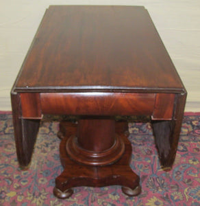 CIRCA 1830'S CLASSICAL EMPIRE BOSTON MAHOGANY BREAKFAST TABLE
