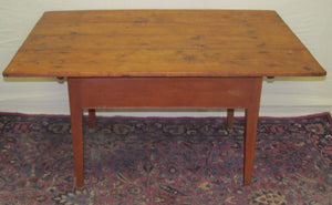 18TH CENTURY PA PEGGED TOP QUEEN ANNE TAVERN TABLE IN OLD RED PAINT FINISH