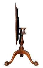 Load image into Gallery viewer, 18th C Antique Philadelphia Chippendale Walnut Dish Top Tea Table - Tilt Top