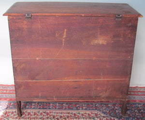 EARLY 19TH CENTURY CHIPPENDALE VIRGINIA WALNUT BLANKET CHEST