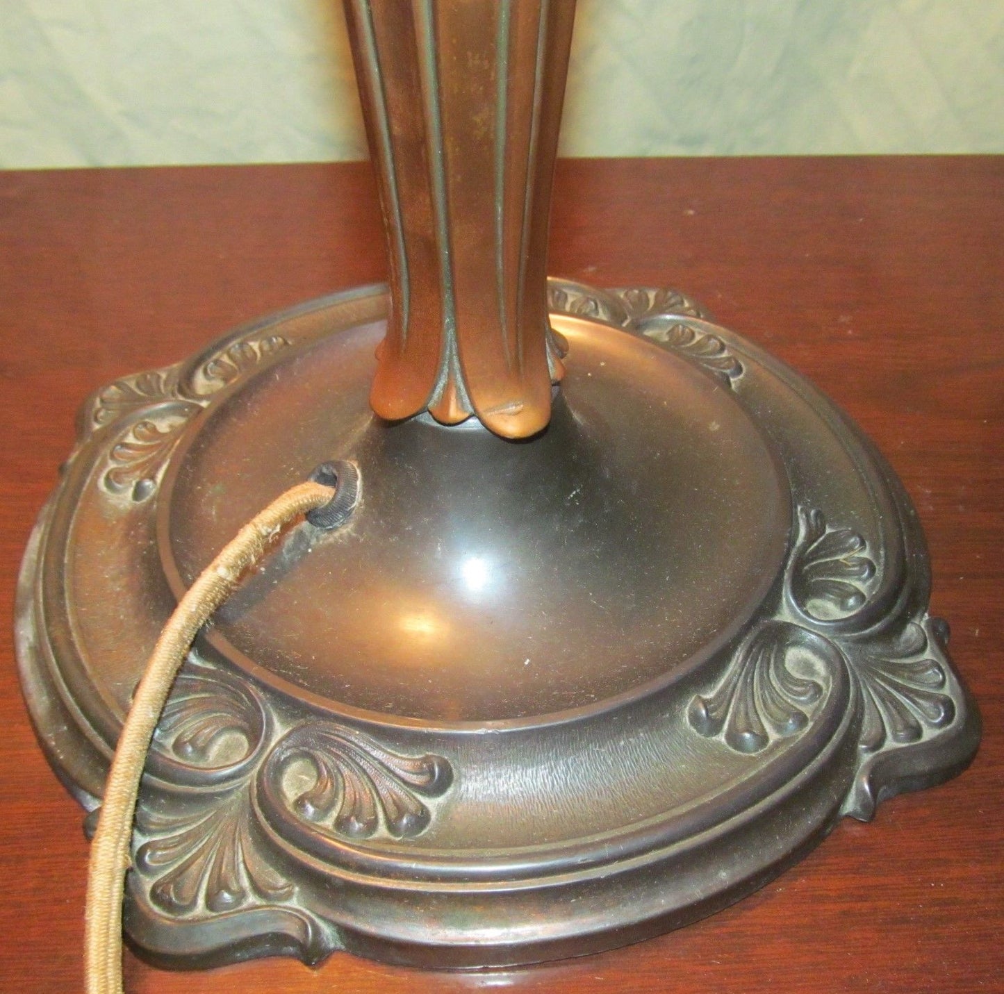 FABULOUS ART NOUVEAU REVERSE PAINTED PITTSBURGH LAMP WITH PAINTED LANDSCAPE