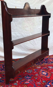 LARGE ANTIQUE CHIPPENDALE STYLE WALL SHELF IN MAHOGANY