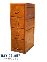 Load image into Gallery viewer, 20TH C ANTIQUE ARTS &amp; CRAFTS LIBRARY BUREAU 4 DRAWER TIGER OAK FILE CABINET