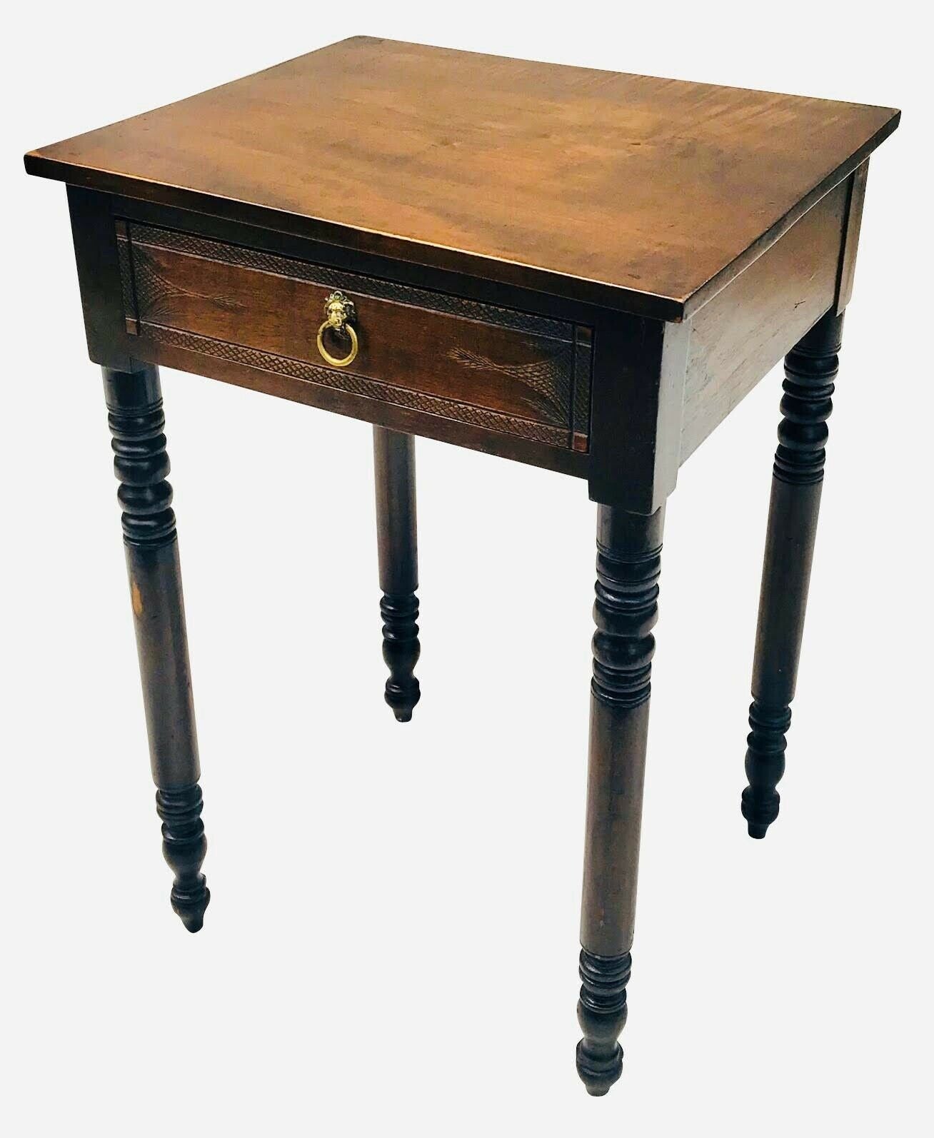 19TH C ANTIQUE SHERATON PENNSYLVANIA WALNUT WORK TABLE / NIGHTSTAND