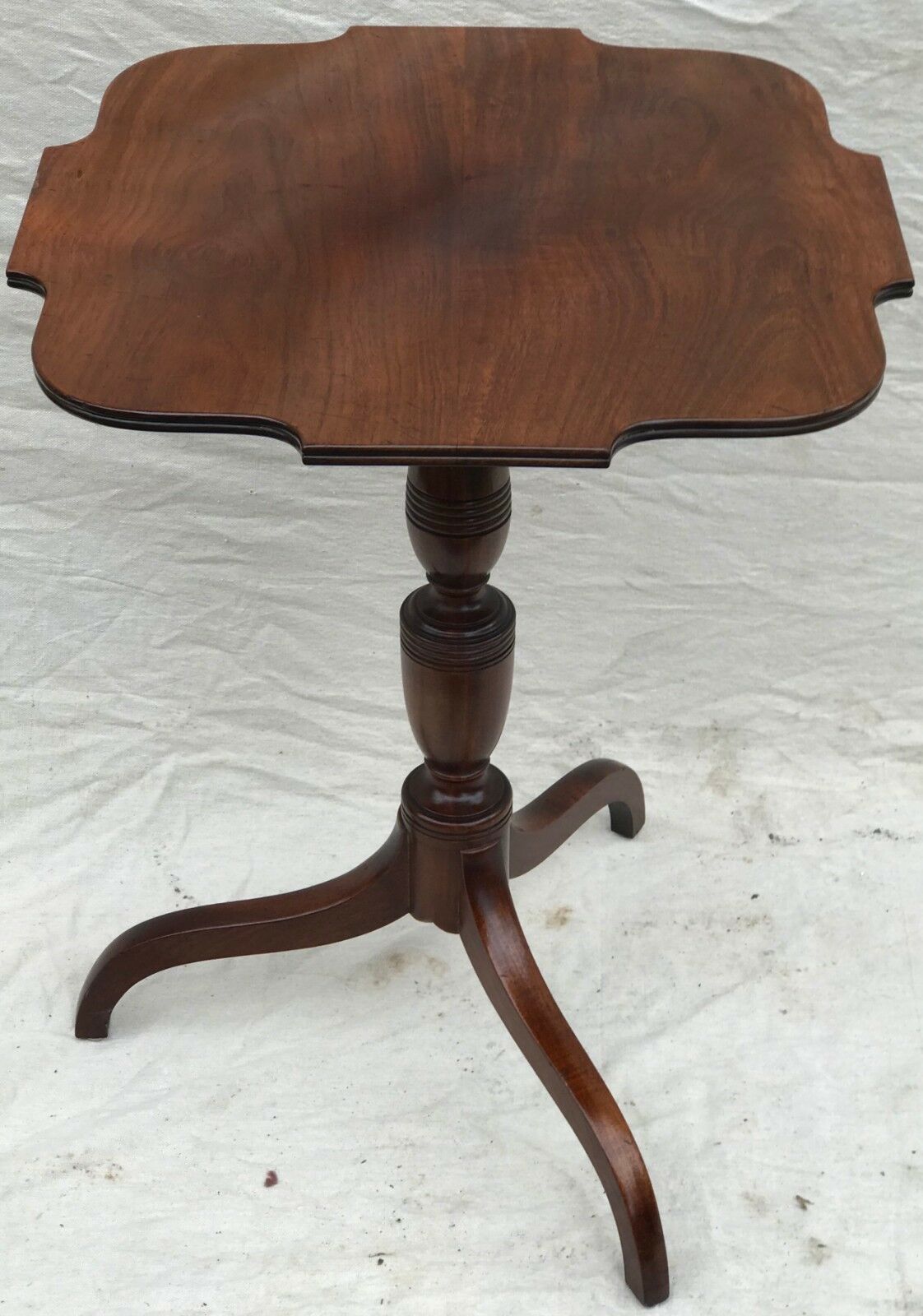 MAHOGANY QUEEN ANNE STYLE ANTIQUE TILT TOP CANDLE STAND BY IRVING & CASSON - EARLY 20TH C