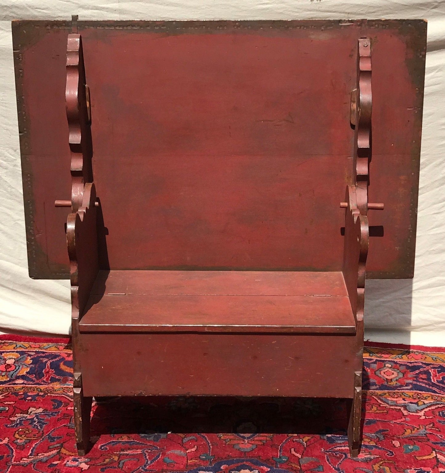 18TH CENTURY HUDSON RIVER VALLEY HUTCH TABLE IN OLD RED PAINT FINISH