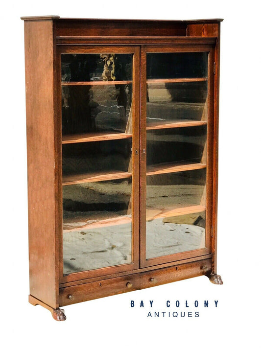 19TH C ANTIQUE VICTORIAN DOUBLE DOOR OAK BOOKCASE / CHINA CABINET