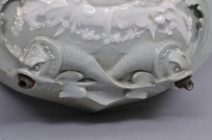 19TH CENTURY FRENCH  SLIP DECORATED CELEDON GREEN LAVABO TANK WITH COVER