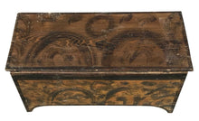 Load image into Gallery viewer, 18th C Antique Federal Period Vermont Grain Painted Folk Art Box