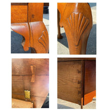 Load image into Gallery viewer, 18th C Antique Pennsylvania Walnut Drop Leaf Dining Table With Trifid Feet