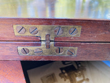 Load image into Gallery viewer, 19TH C ANTIQUE FEDERAL PERIOD DUNCAN PHYFE MAHOGANY GAME TABLE / CARD TABLE