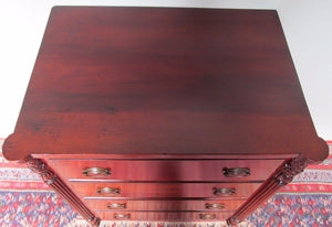 EXCEPTIONALLY FINE SOLID MAHOGANY SHERATON LINGERIE CHEST WITH PINEAPPLE COLUMNS