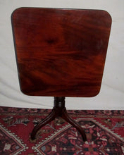 Load image into Gallery viewer, SHERATON SOLID FIGURED MAHOGANY SPIDER LEG TILT TOP TABLE CIRCA 1810