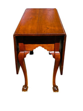 Load image into Gallery viewer, 18TH C ANTIQUE PHILADELPHIA CHIPPENDALE WALNUT DROP LEAF DINING TABLE