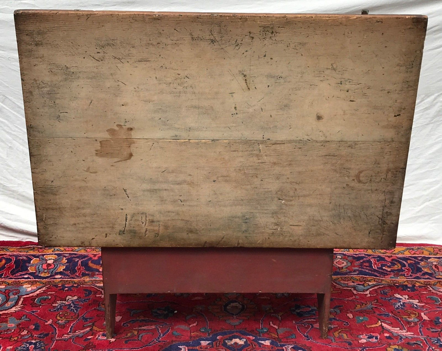 18TH CENTURY HUDSON RIVER VALLEY HUTCH TABLE IN OLD RED PAINT FINISH