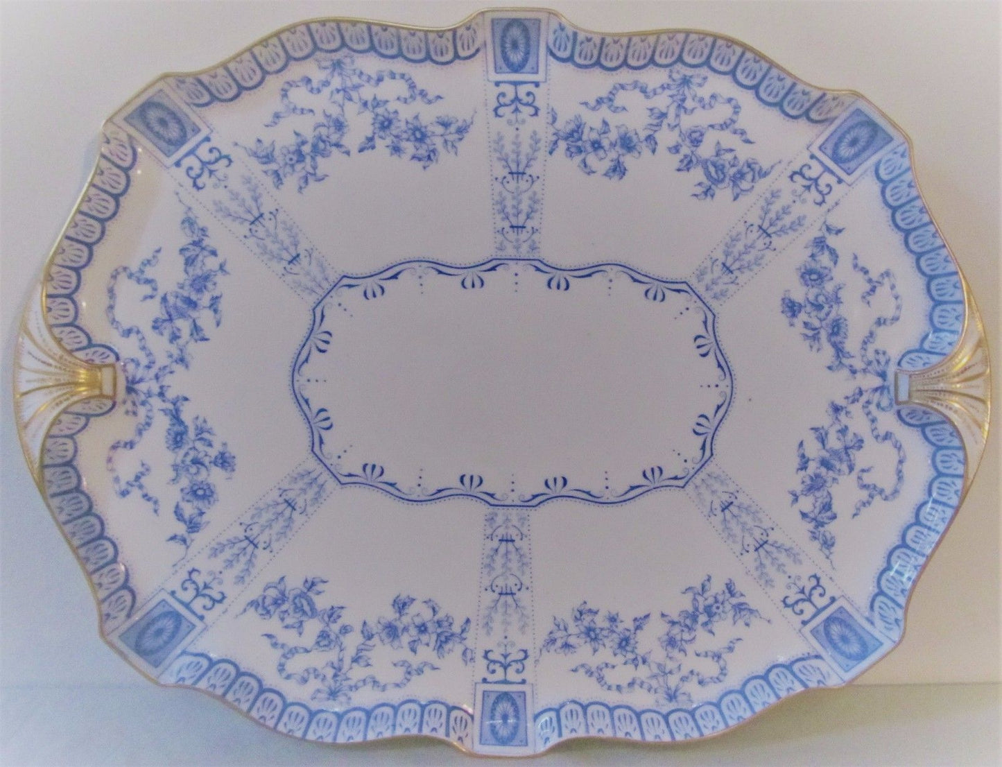 ROYAL CROWN DERBY PLATTER